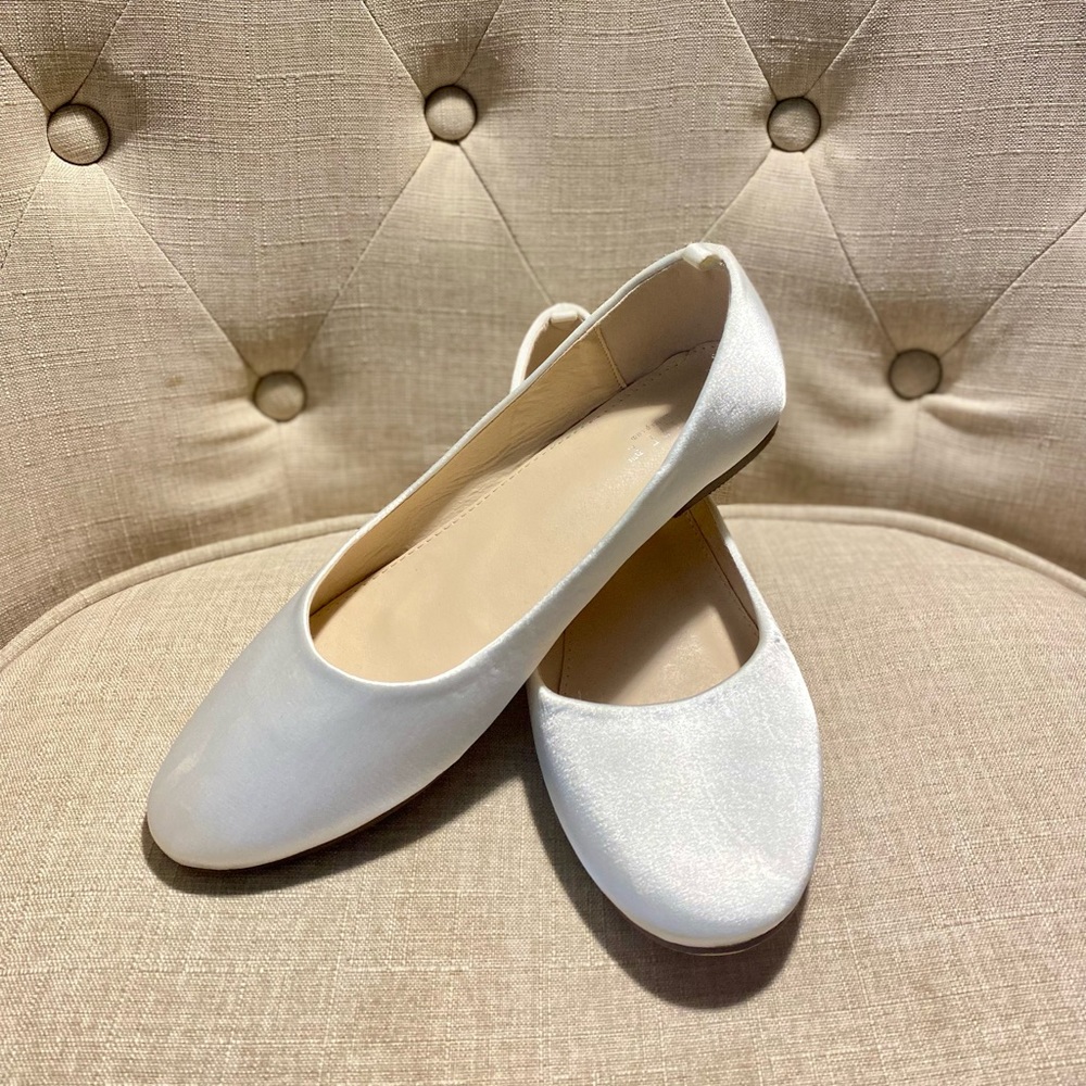 BRAND NEW~ Kailee P flats